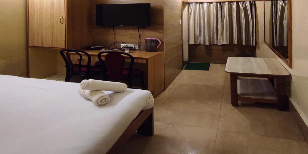 Baba Tourist Lodge 西隆 外观 照片